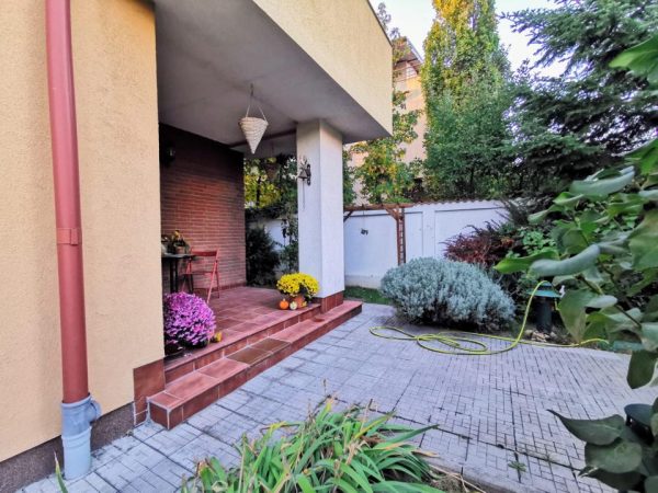 Vila P+1+M- Damaroaia- Jiului- Izbiceni
